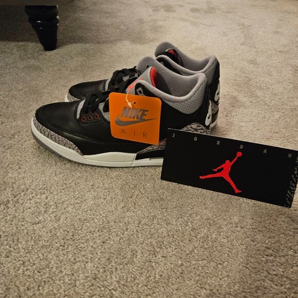 Air Jordan Reto 3 Black/fire red-cement grey main image 6